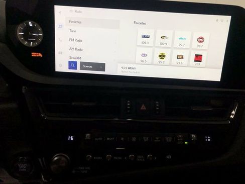 Used 2025 Lexus ES 350 w/ Premium Package image 20