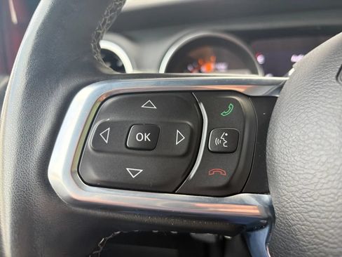 Used 2021 Jeep Wrangler Unlimited Sahara AWD/4WD image 30