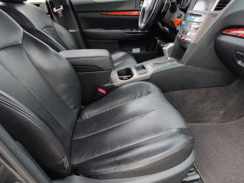 Used 2012 Subaru Outback 3.6R Limited image 21