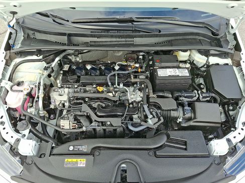 Certified 2025 Toyota Corolla LE image 27