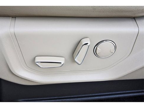 Used 2017 Ford F150 Lariat w/ Equipment Group 501A Mid image 27