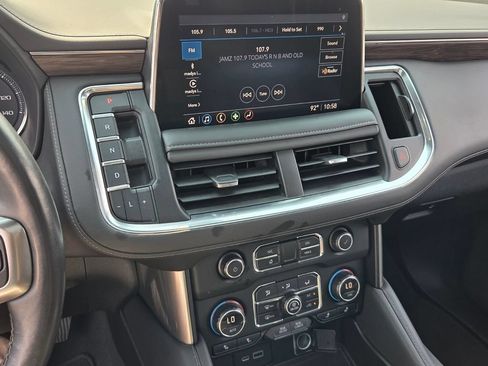 Certified 2021 Chevrolet Tahoe Z71 w/ Luxury Package AWD/4WD image 20