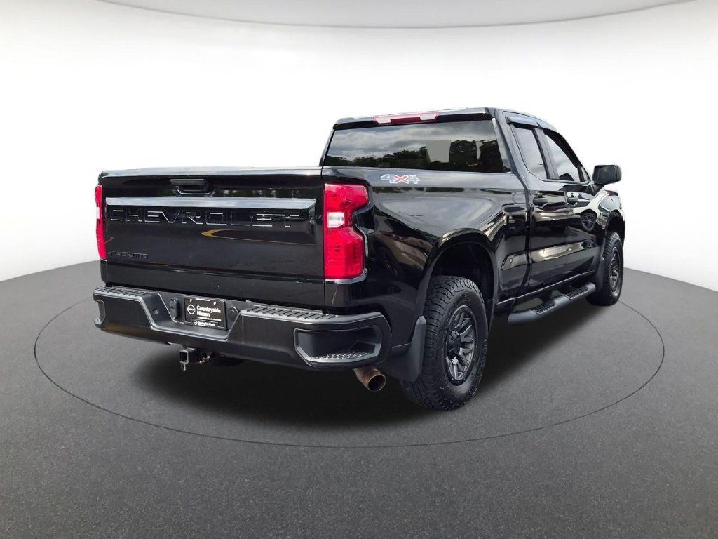 Used 2023 Chevrolet Silverado 1500 W/T w/ WT Value Package AWD/4WD image 5