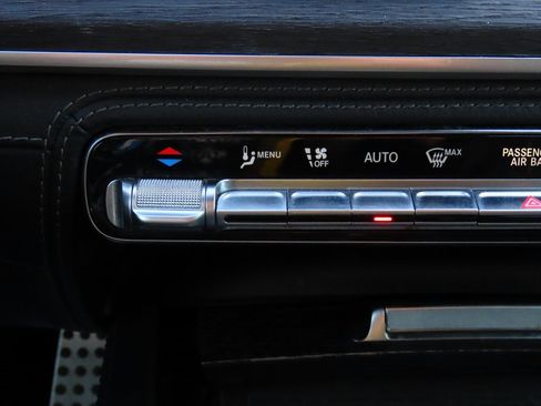 Used 2021 Mercedes-Benz GLS 580 GLS 580 image 34