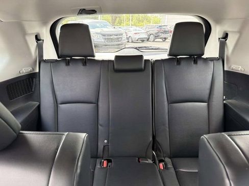 Certified 2025 Toyota Grand Highlander FWD image 21