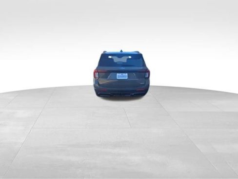 New 2026 Ford Explorer ST-Line w/ ST-Line Street Pack image 8
