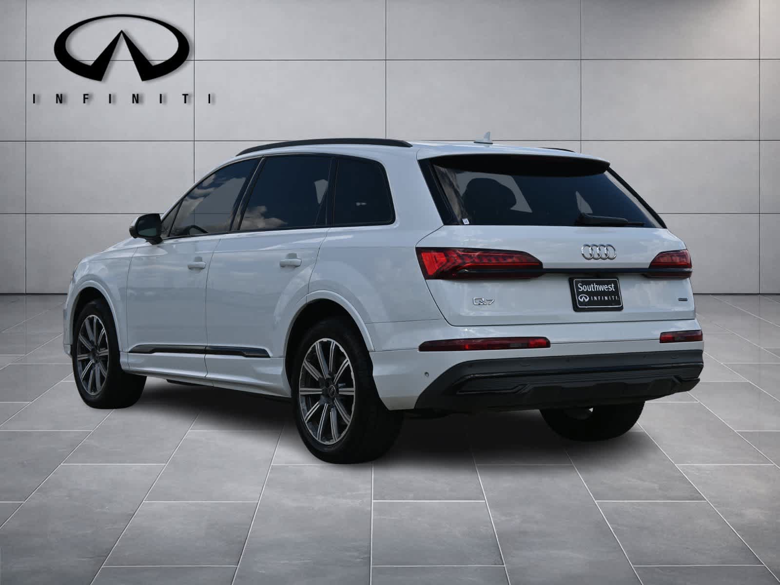 Used 2024 Audi Q7 2.0T Premium Plus w/ Premium Plus Package AWD/4WD image 5
