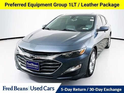 Used 2019 Chevrolet Malibu LT w/ Leather Package image 3