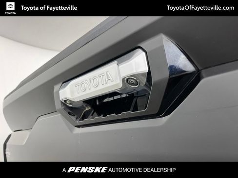 Used 2024 Toyota Tundra Limited AWD/4WD image 21