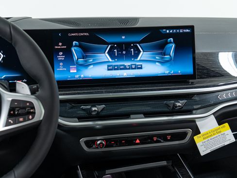 New 2026 BMW X7 xDrive40i w/ M Sport Package image 19