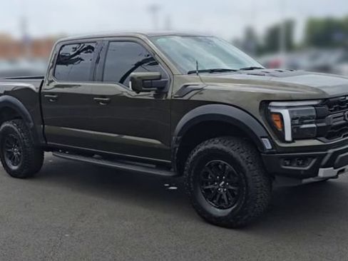 Certified 2025 Ford F150 Raptor AWD/4WD image 3