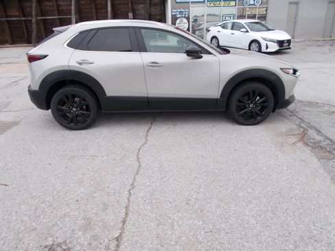 Used 2024 MAZDA CX-30 AWD 2.5 S w/ Select Sport Pkg image 4