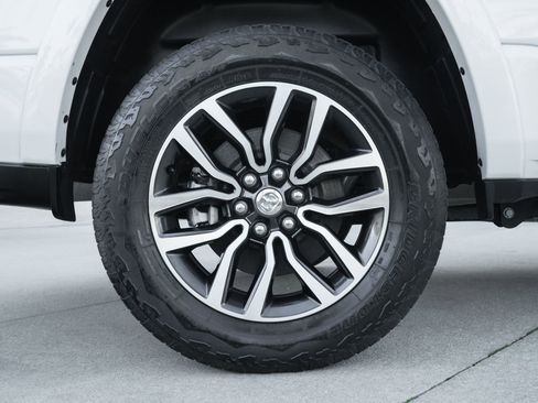 Used 2025 RAM 1500 Limited image 30