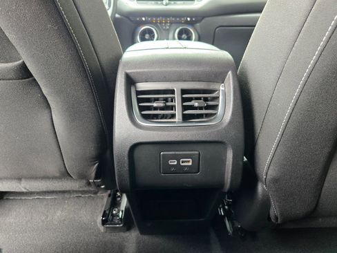 Used 2025 Chevrolet Blazer LT FWD image 34