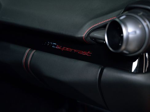 Used 2020 Ferrari 812 Superfast image 14