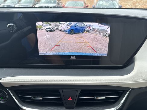 Used 2025 Buick Encore GX Avenir w/ Avenir Convenience Package FWD image 20