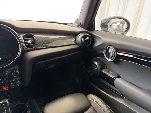 Certified 2024 MINI Cooper S image 27