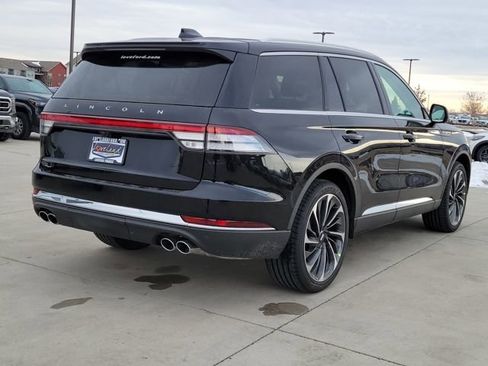 New 2026 Lincoln Aviator Reserve w/ Illumination Package AWD/4WD image 3