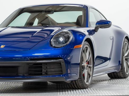 Used 2024 Porsche 911 Carrera 4S AWD/4WD image 8
