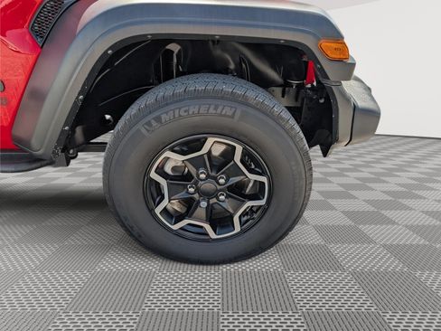 Used 2021 Jeep Wrangler Sport AWD/4WD image 9