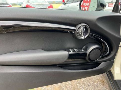 Used 2016 MINI Cooper S image 12