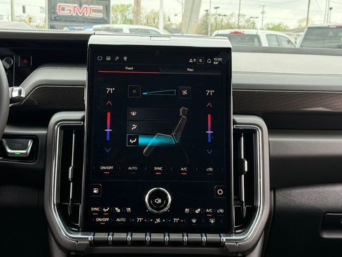 New 2026 GMC Yukon Elevation w/ Elevation Premium Package image 30