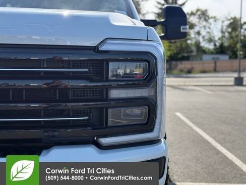 Used 2026 Ford F350 Platinum w/ Tremor Off-Road Package AWD/4WD image 7