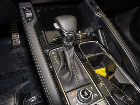 Used 2022 Kia Telluride SX w/ SX Prestige Package image 19