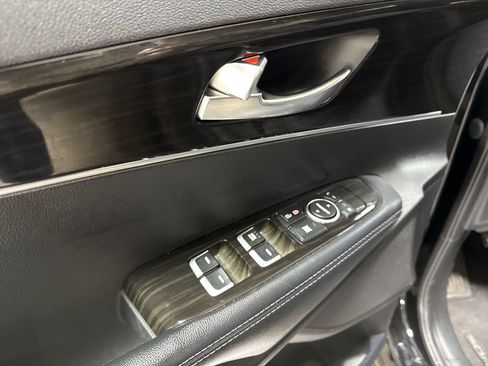 Used 2019 Kia Sorento L FWD image 20