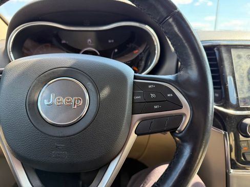 Used 2020 Jeep Grand Cherokee Limited RWD image 23