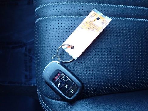 Used 2026 Honda HR-V EX-L image 30