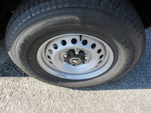 New 2025 Ford Bronco 4-Door image 12