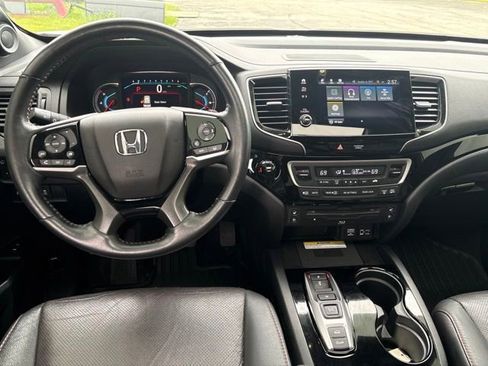 Used 2021 Honda Pilot Black Edition image 3