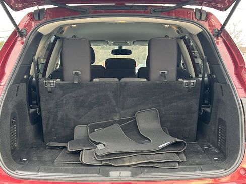 Used 2020 Nissan Pathfinder SV image 27