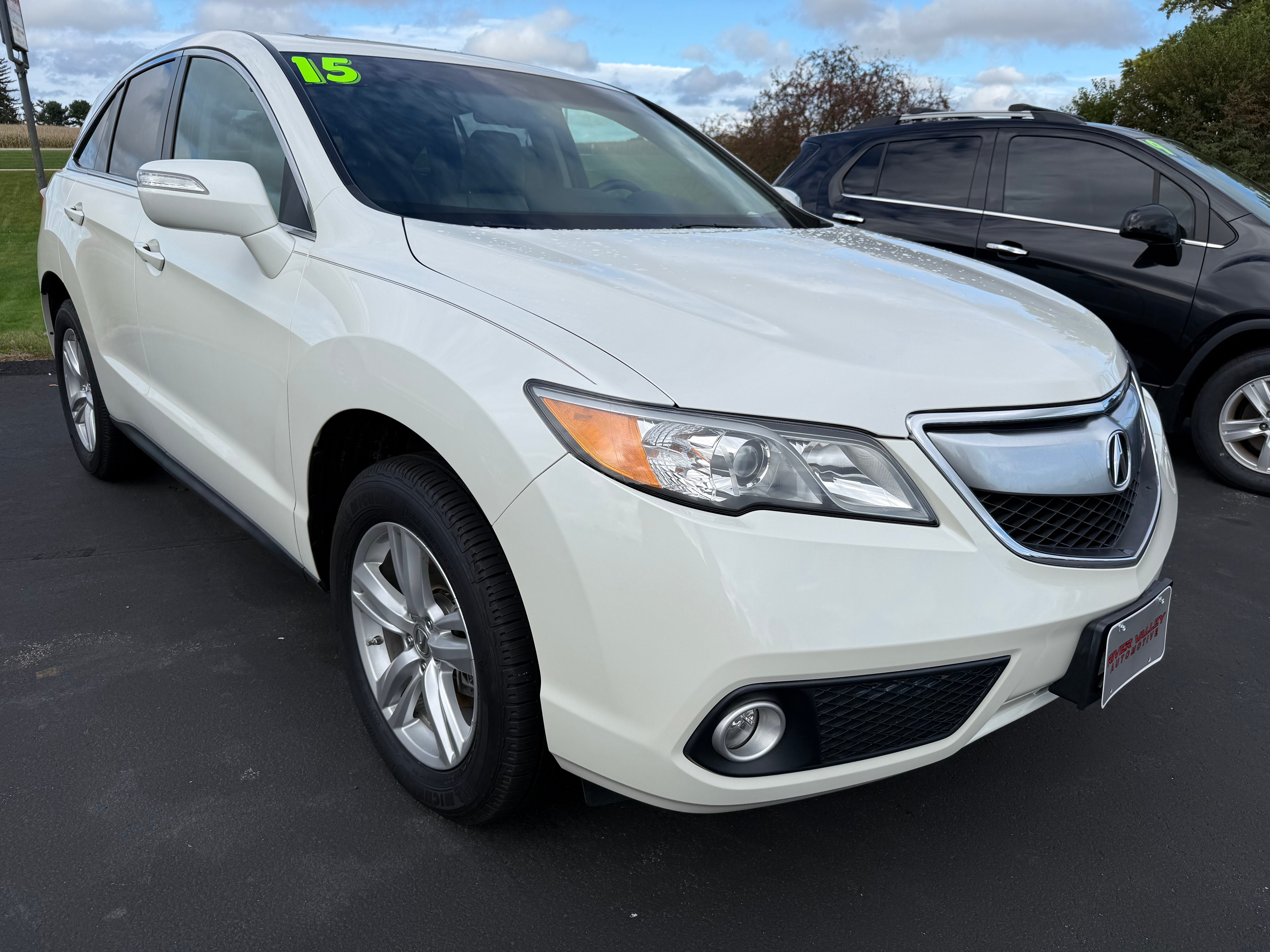 Used 2015 Acura RDX w/ Technology Package AWD/4WD image 2