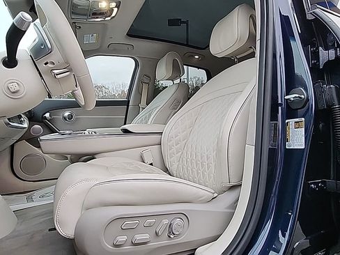 Used 2025 Genesis GV60 Performance image 7