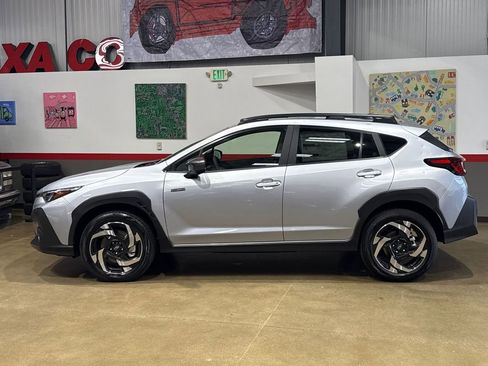 Used 2026 Subaru Crosstrek 2.5i Limited AWD/4WD image 7