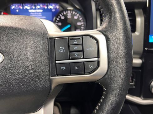 Used 2024 Ford Expedition XLT image 11