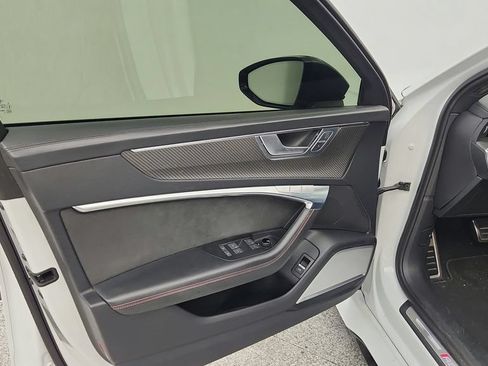 Used 2022 Audi RS 6 AWD/4WD image 12