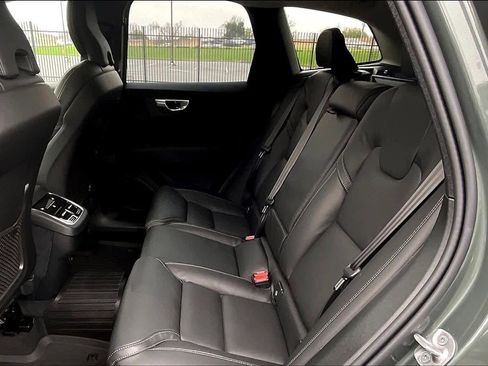 New 2026 Volvo XC60 B5 Ultra w/ Climate Package image 12