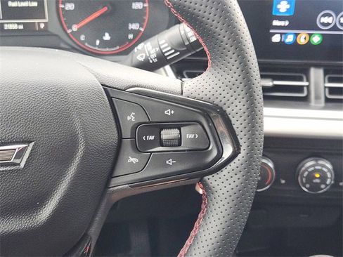 Used 2024 Chevrolet Trax RS FWD image 29