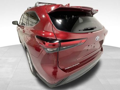 Used 2023 Toyota Highlander Limited image 7
