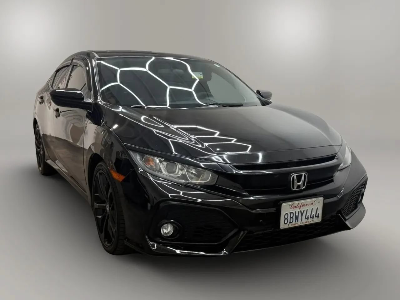 Used 2018 Honda Civic EX image 2