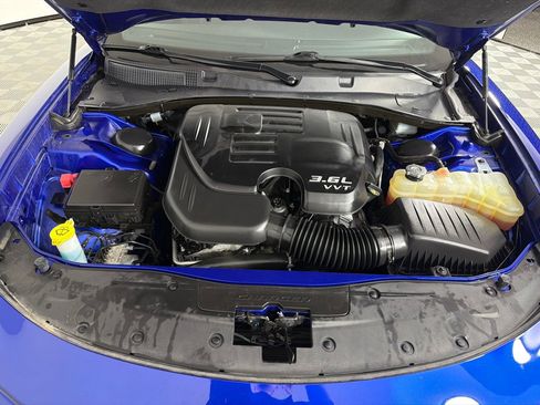 Used 2021 Dodge Charger SXT w/ Driver Convenience Group RWD image 26