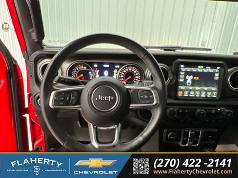 Used 2018 Jeep Wrangler Unlimited Sahara AWD/4WD image 26