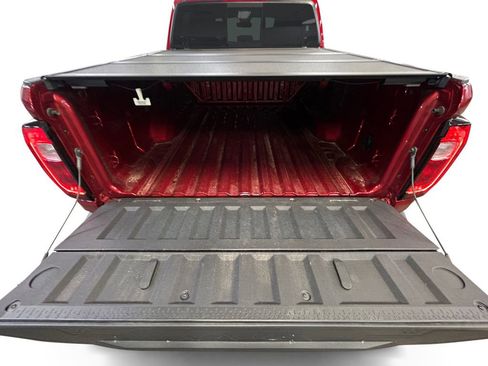 Used 2024 GMC Canyon AT4 w/ Technology Package AWD/4WD image 19