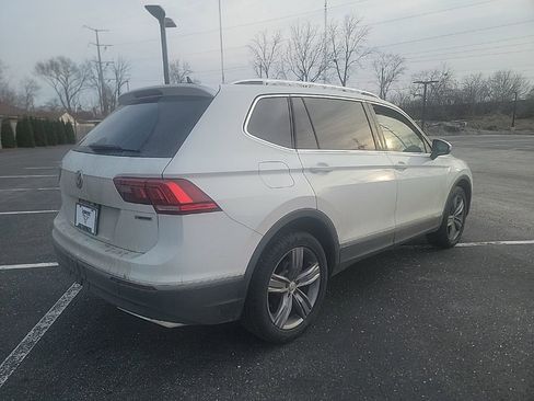 Used 2020 Volkswagen Tiguan SEL image 6