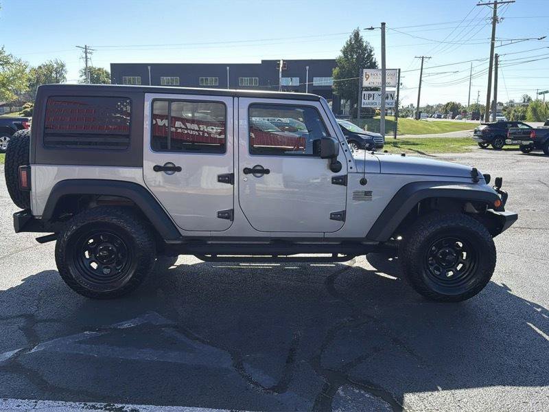 Used 2015 Jeep Wrangler Unlimited Sport w/ Quick Order Package 24S AWD/4WD image 4