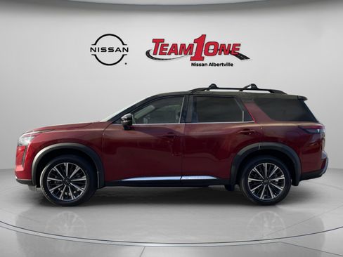 New 2026 Nissan Pathfinder Platinum FWD image 5