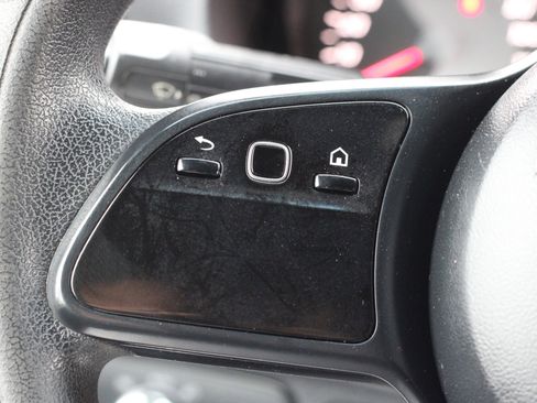 Used 2019 Mercedes-Benz Sprinter 144 image 16